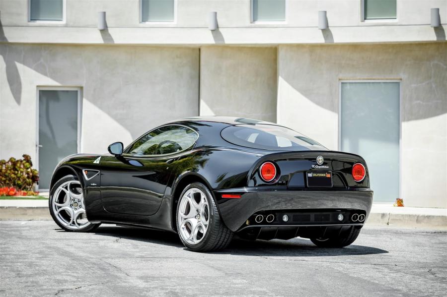  Alfa Romeo 8C Competizione 2008 года  (фото 27 из 143)